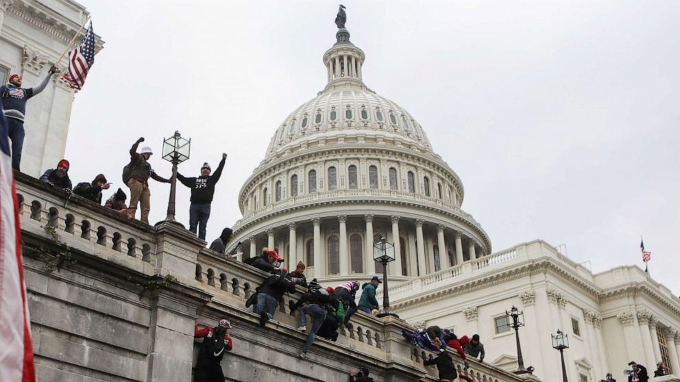 Angrynomics: Image of Trump supporters storming the US Capitol on 6 Jan 2021